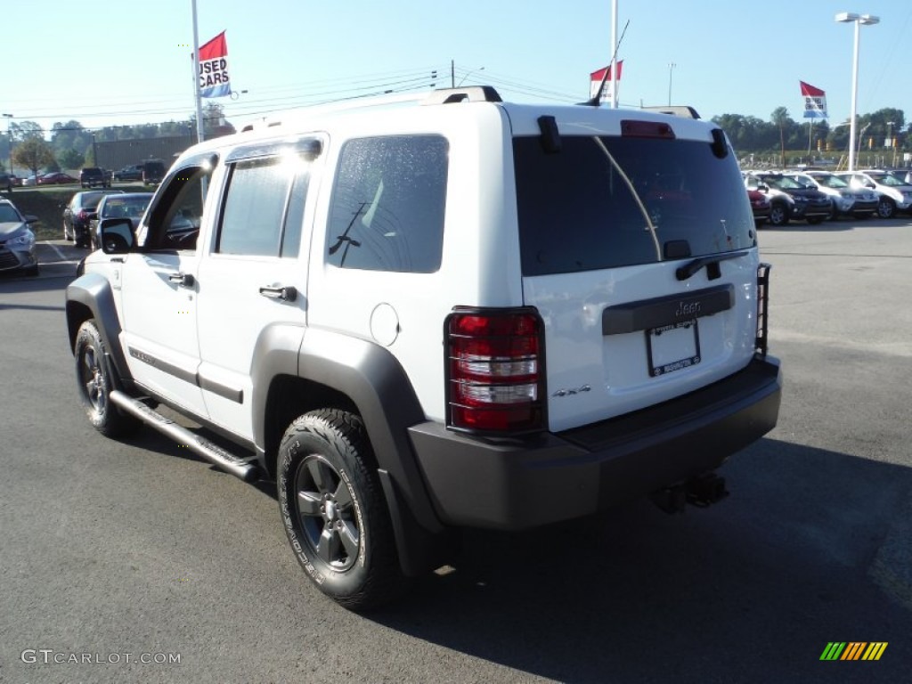 2011 Liberty Renegade 4x4 - Bright White / Dark Slate Gray photo #7