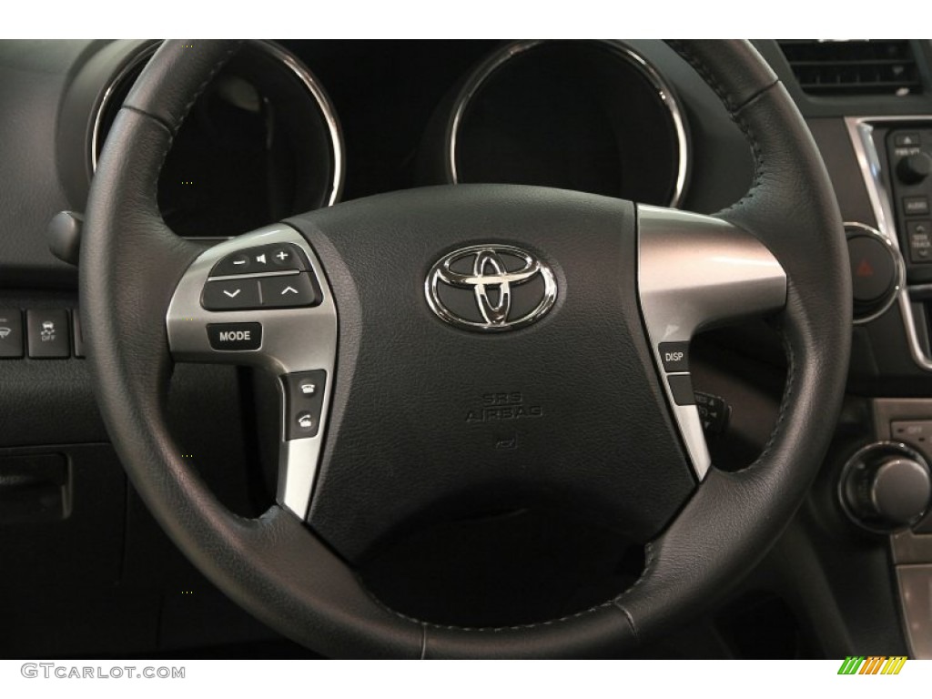 2013 Toyota Highlander SE 4WD Steering Wheel Photos