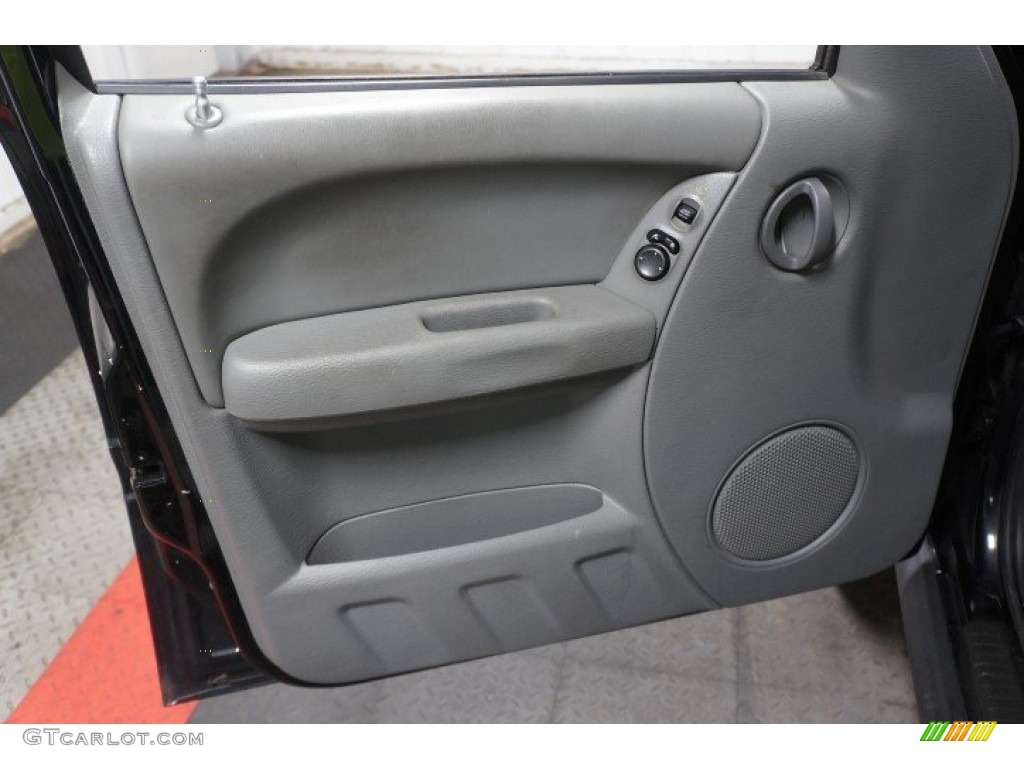 2005 Liberty Sport 4x4 - Black Clearcoat / Medium Slate Gray photo #12