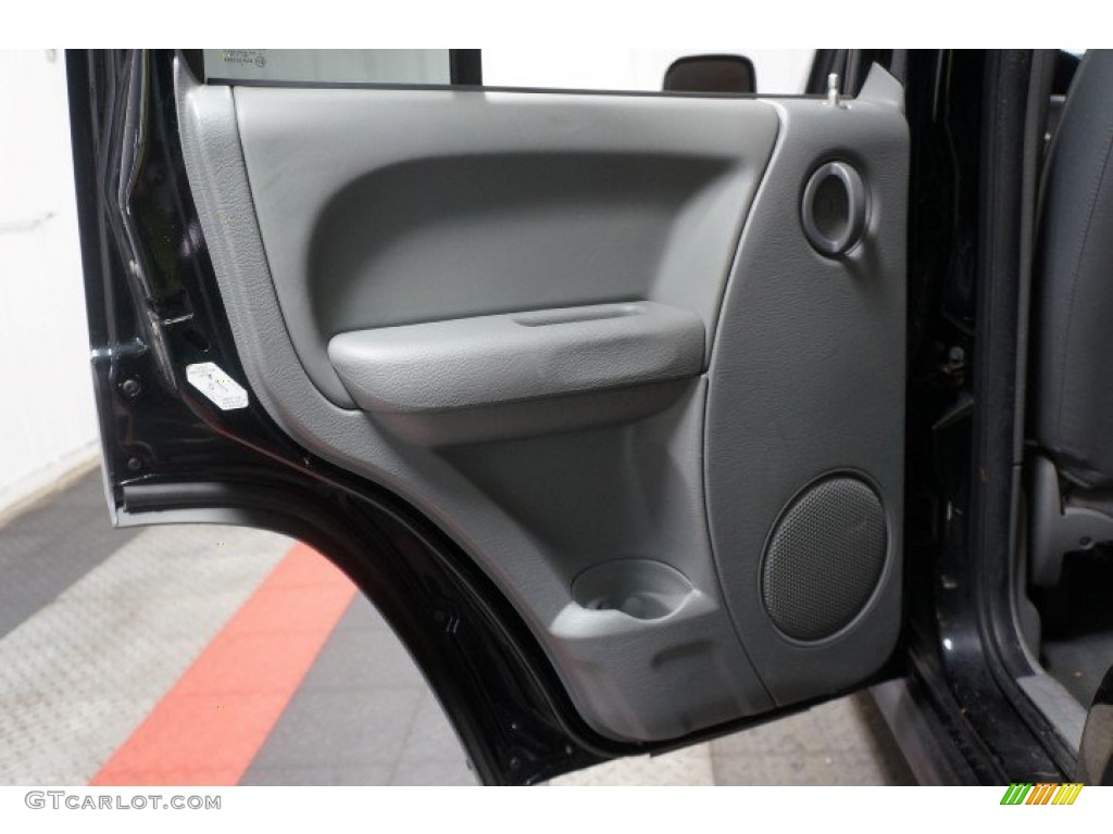 2005 Liberty Sport 4x4 - Black Clearcoat / Medium Slate Gray photo #15
