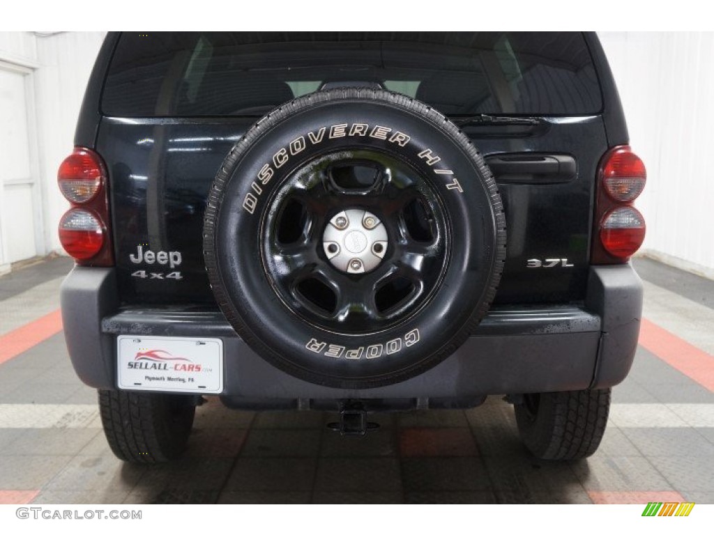 2005 Liberty Sport 4x4 - Black Clearcoat / Medium Slate Gray photo #50