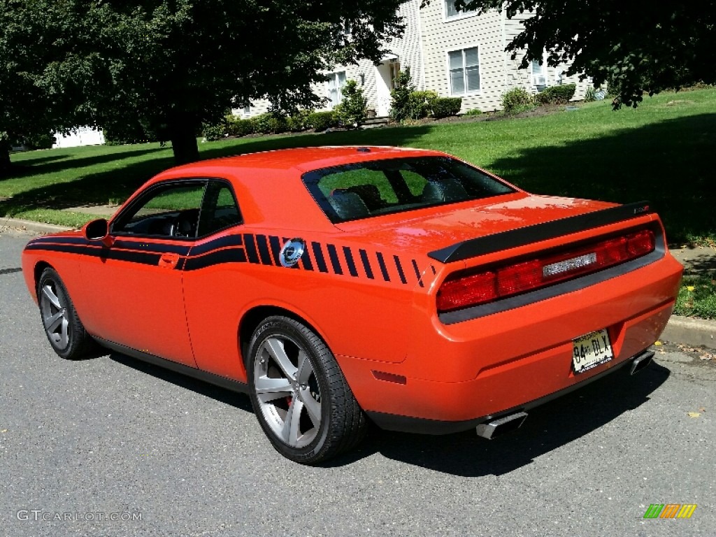 2008 Challenger SRT8 - HEMI Orange / Dark Slate Gray photo #4
