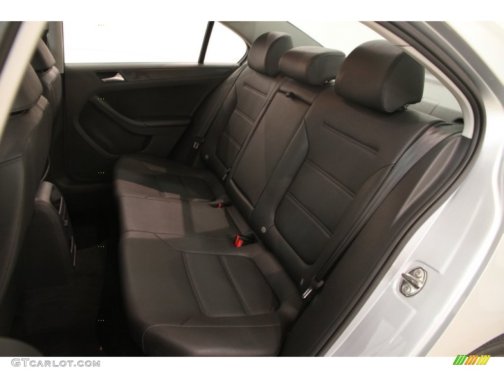 2012 Volkswagen Jetta SE Sedan Rear Seat Photo #107250839