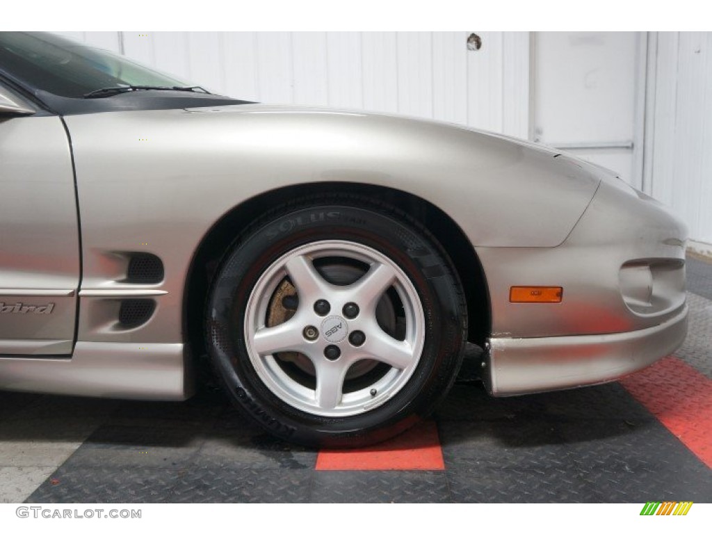2002 Pontiac Firebird Coupe Wheel Photo #107251790