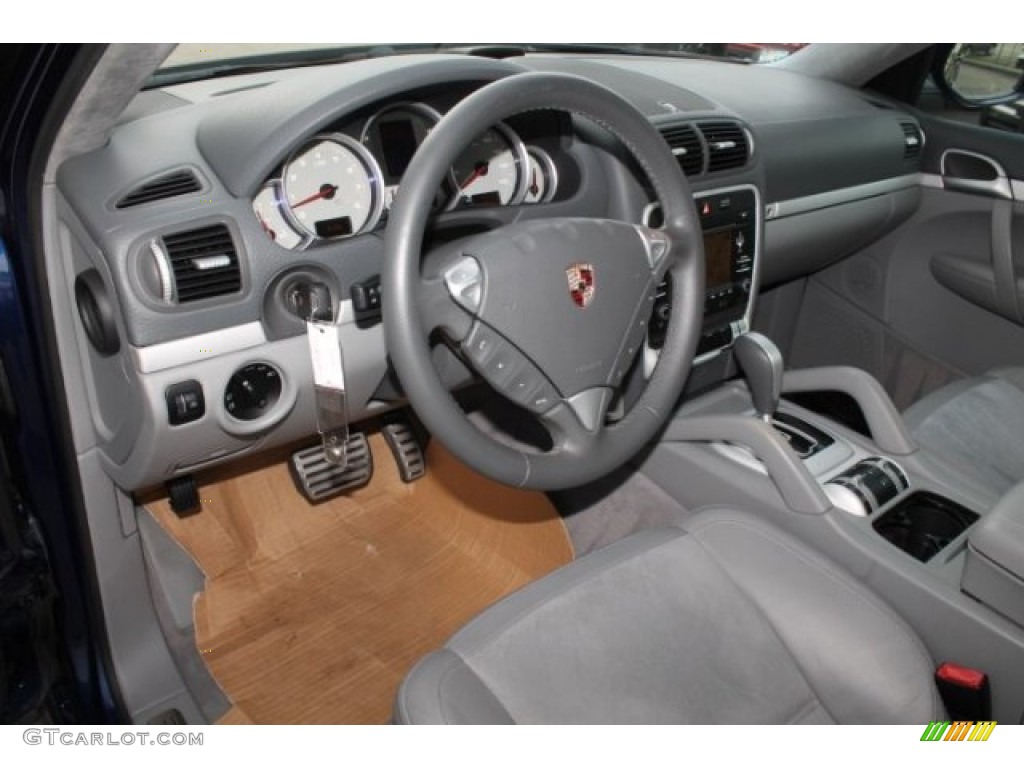 2009 Porsche Cayenne GTS Interior Color Photos