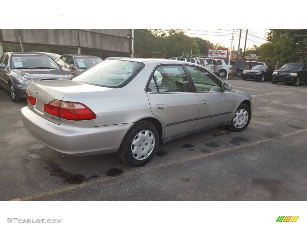 1998 Accord LX Sedan - Regent Silver Pearl / Ivory photo #6