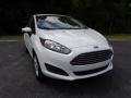 2015 Oxford White Ford Fiesta SE Sedan  photo #1