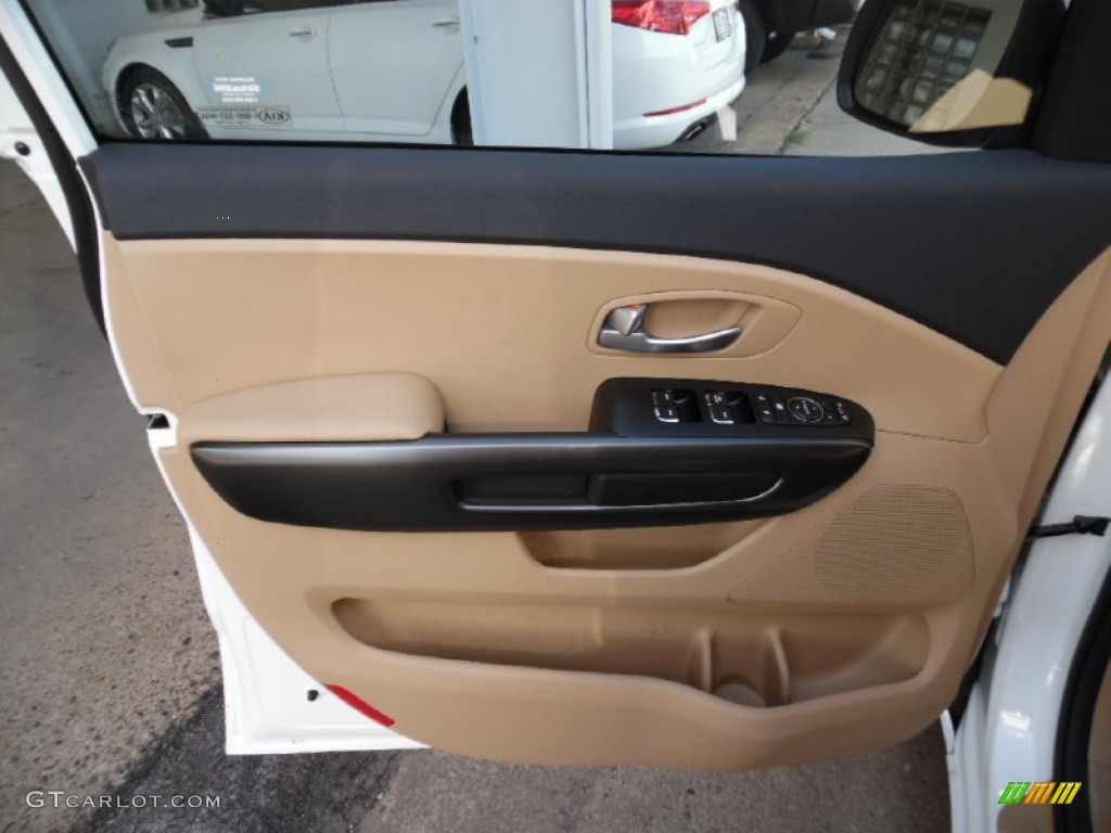 2016 Kia Sedona LX Camel Door Panel Photo #107274410