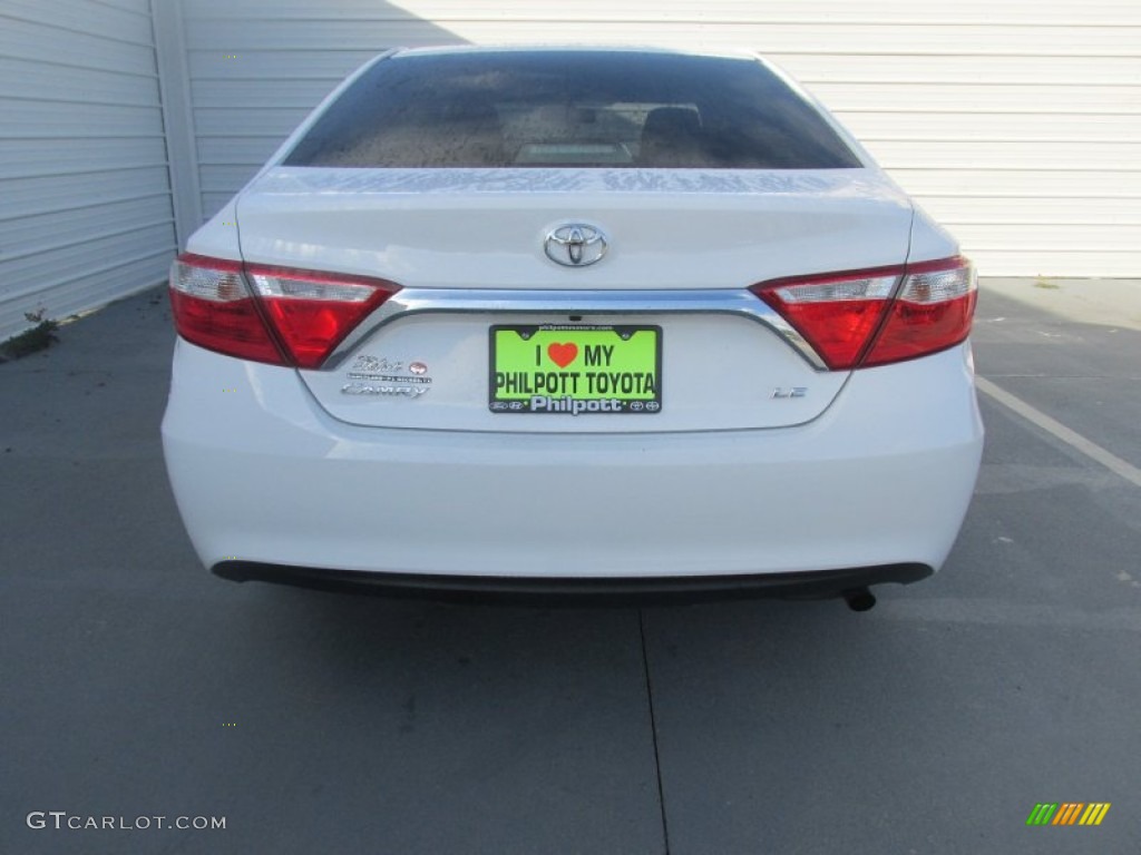 2015 Camry LE - Super White / Black photo #5