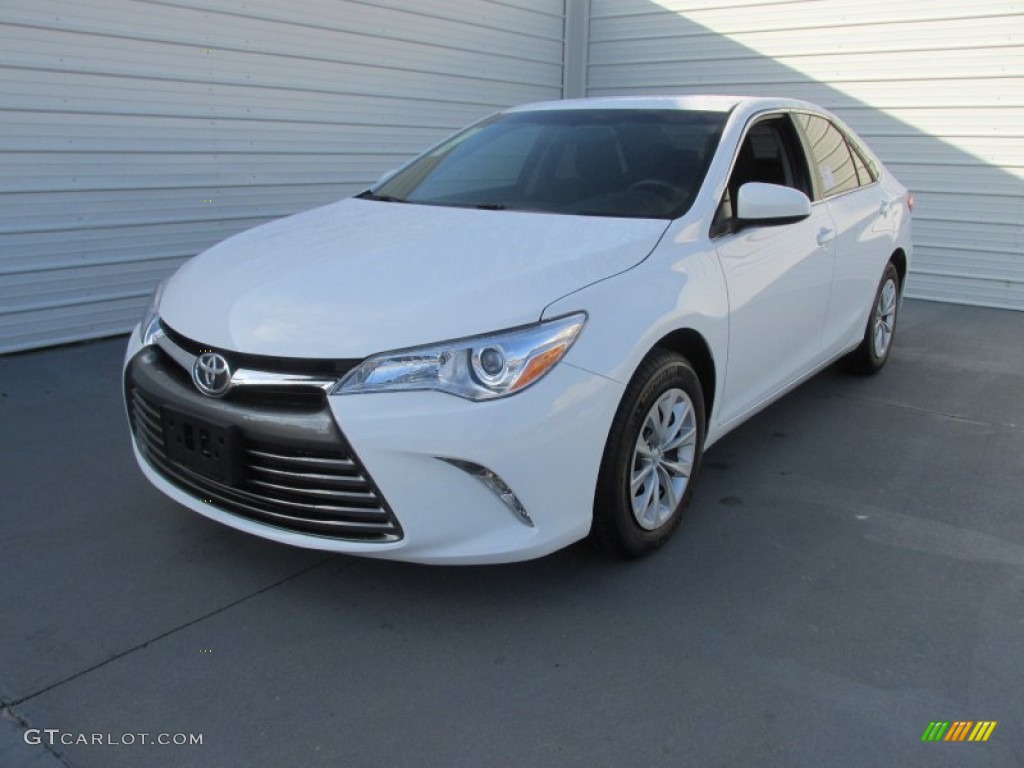 2015 Camry LE - Super White / Black photo #7
