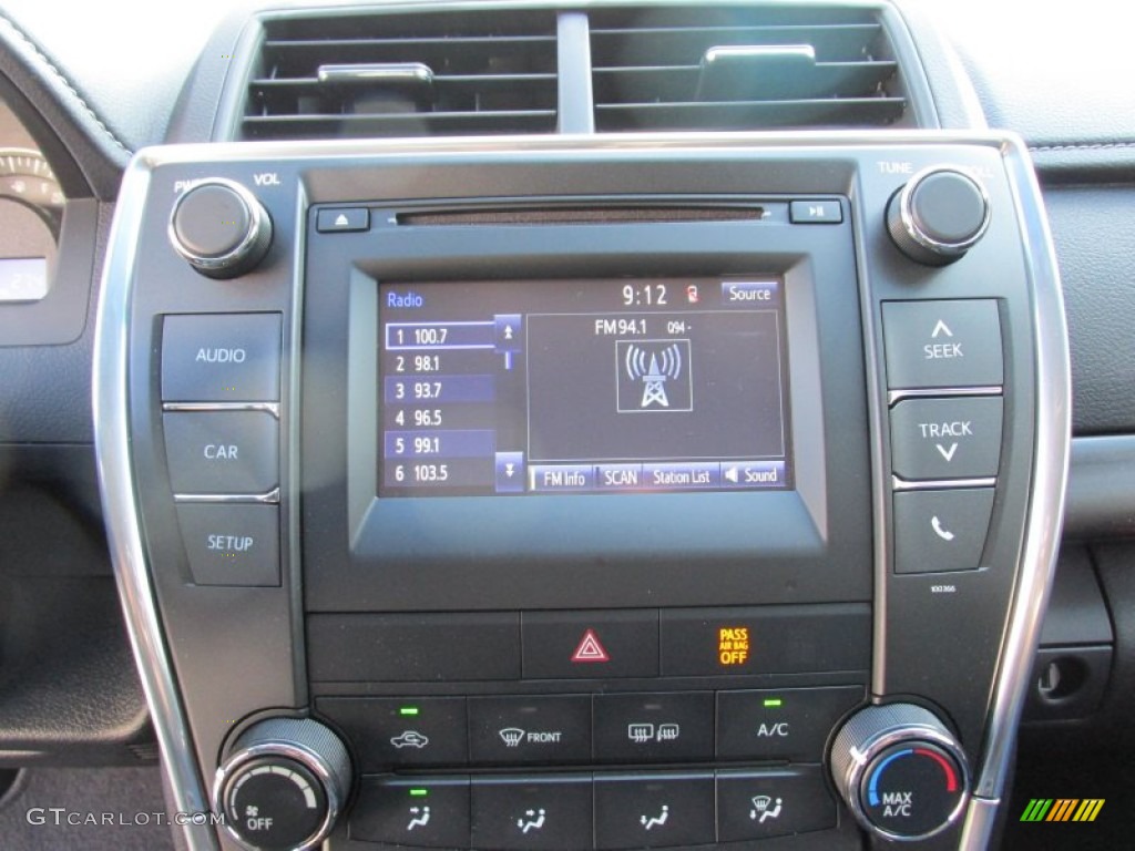 2015 Camry LE - Super White / Black photo #25