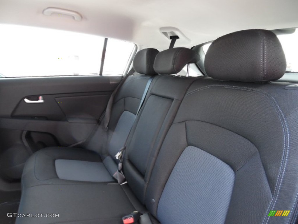 2016 Kia Sportage LX Rear Seat Photo #107275358