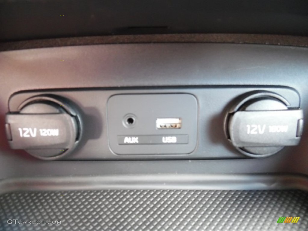 2016 Kia Sportage LX Controls Photo #107275532
