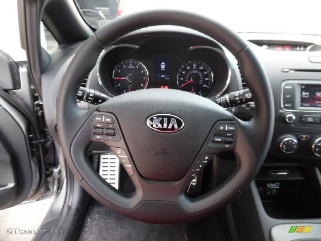 2015 Kia Forte5 SX Steering Wheel Photos