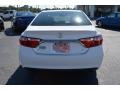 Super White - Camry SE Photo No. 4