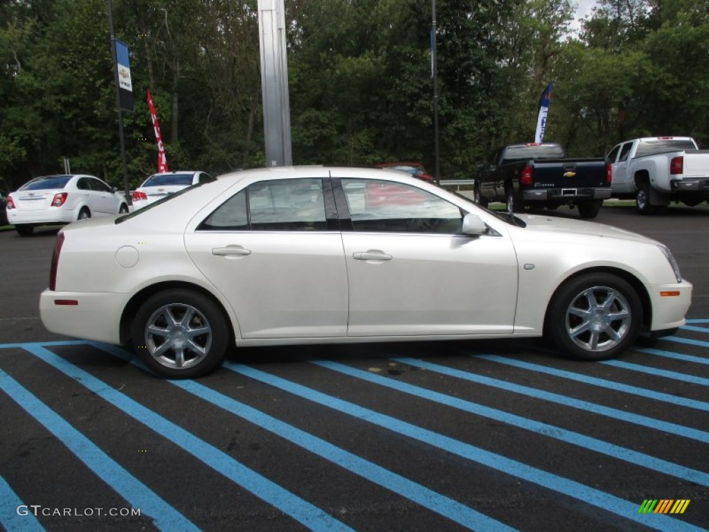 2005 STS V6 - White Diamond / Cashmere photo #9