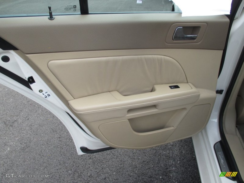 2005 STS V6 - White Diamond / Cashmere photo #22