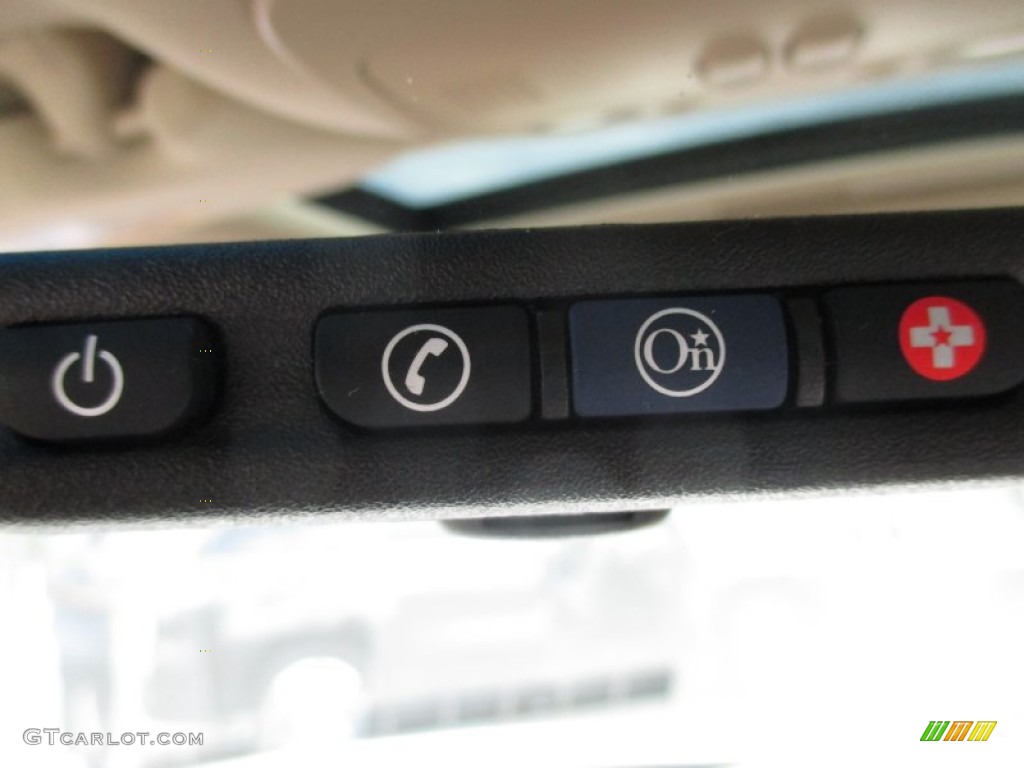 2005 STS V6 - White Diamond / Cashmere photo #32