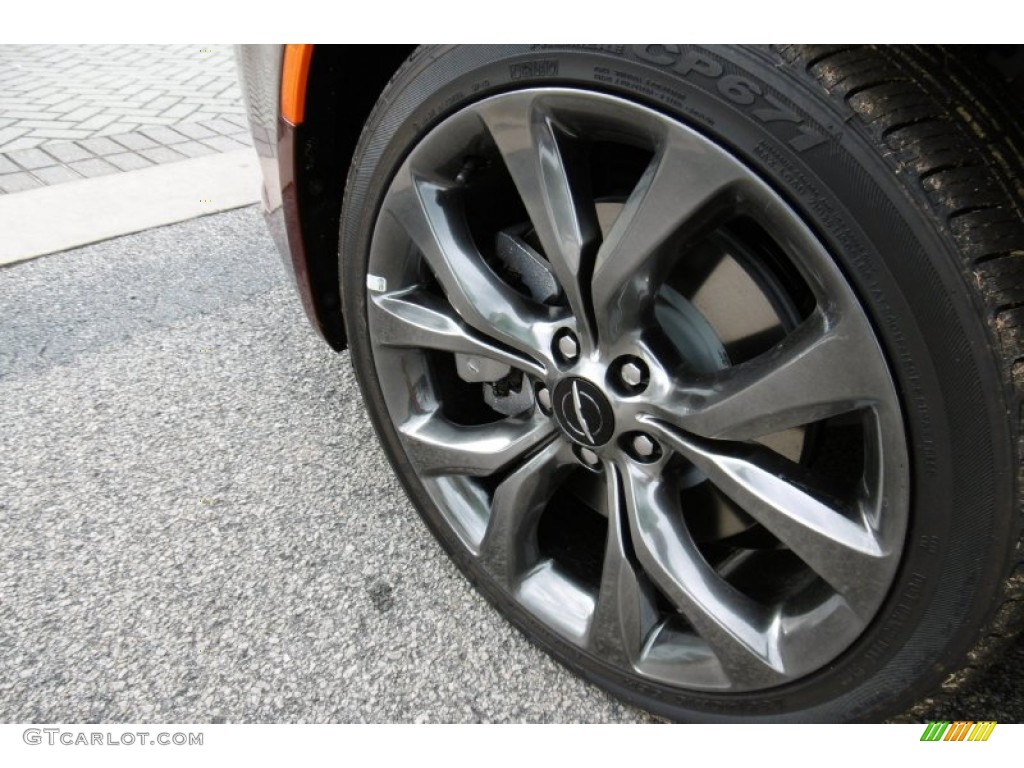 2016 Chrysler 200 S Wheel Photos