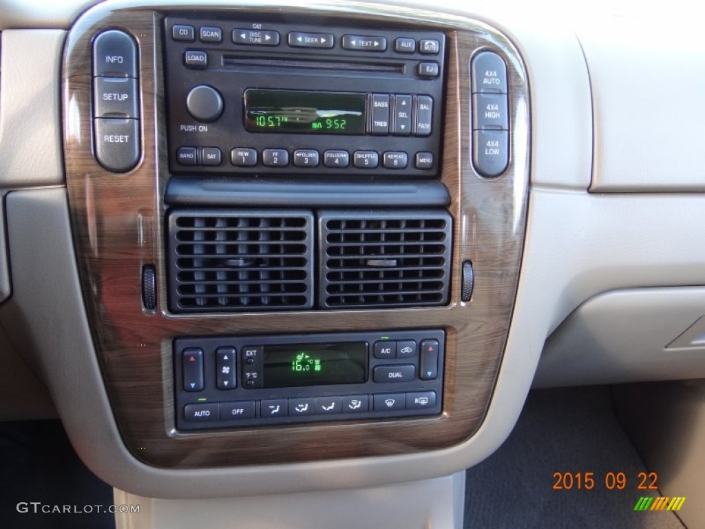 2005 Explorer Eddie Bauer 4x4 - Oxford White / Medium Parchment photo #10