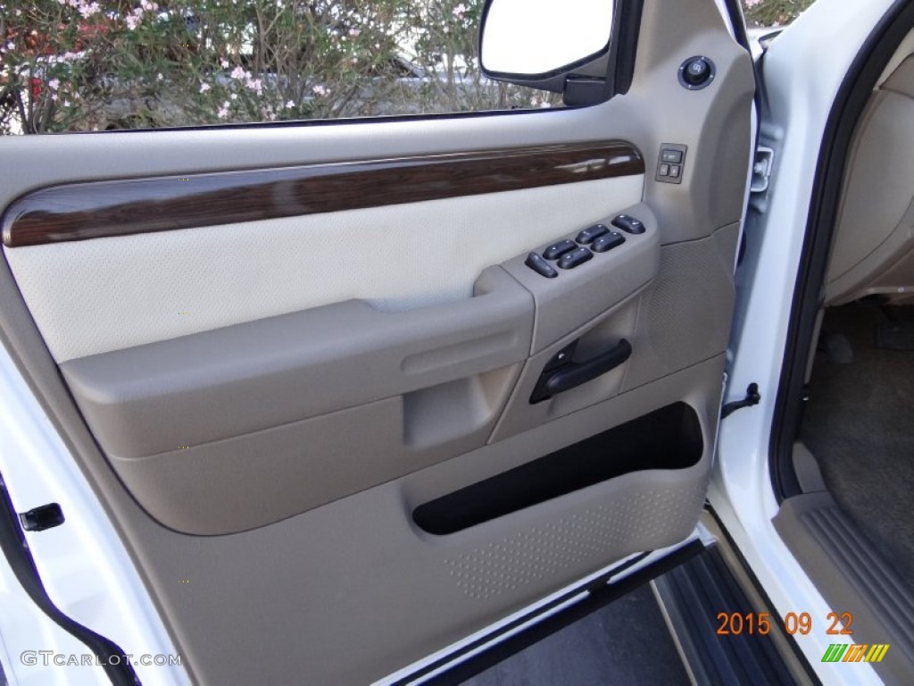 2005 Explorer Eddie Bauer 4x4 - Oxford White / Medium Parchment photo #15