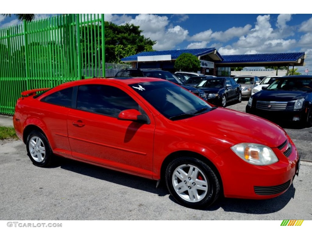2005 Cobalt LS Coupe - Victory Red / Ebony photo #5