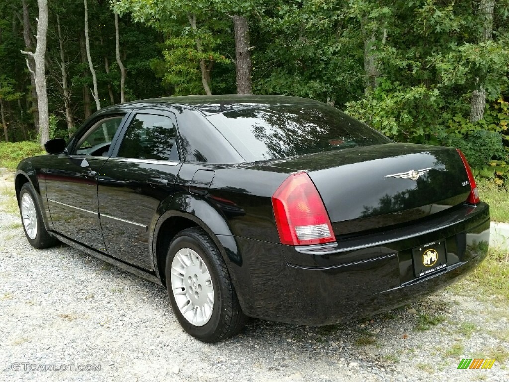 2007 300  - Brilliant Black / Dark Slate Gray/Light Graystone photo #4