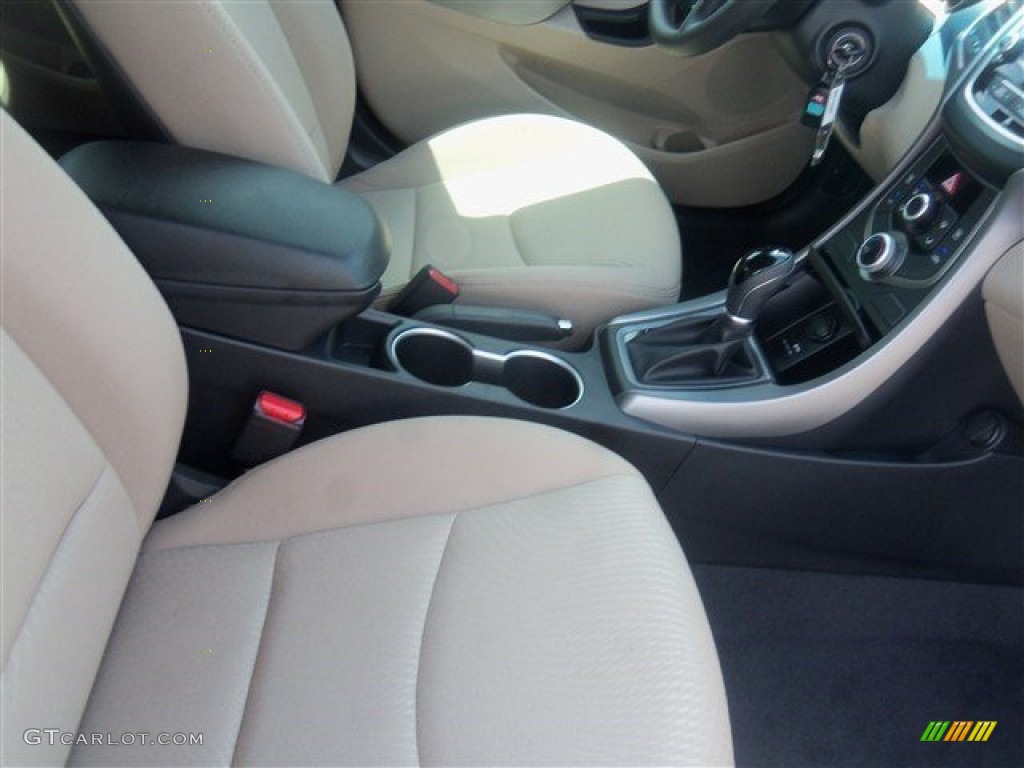 2016 Elantra SE - White / Beige photo #2