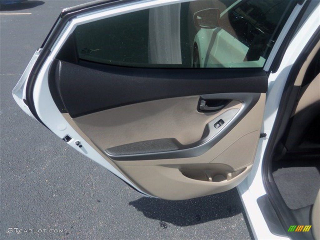 2016 Elantra SE - White / Beige photo #13