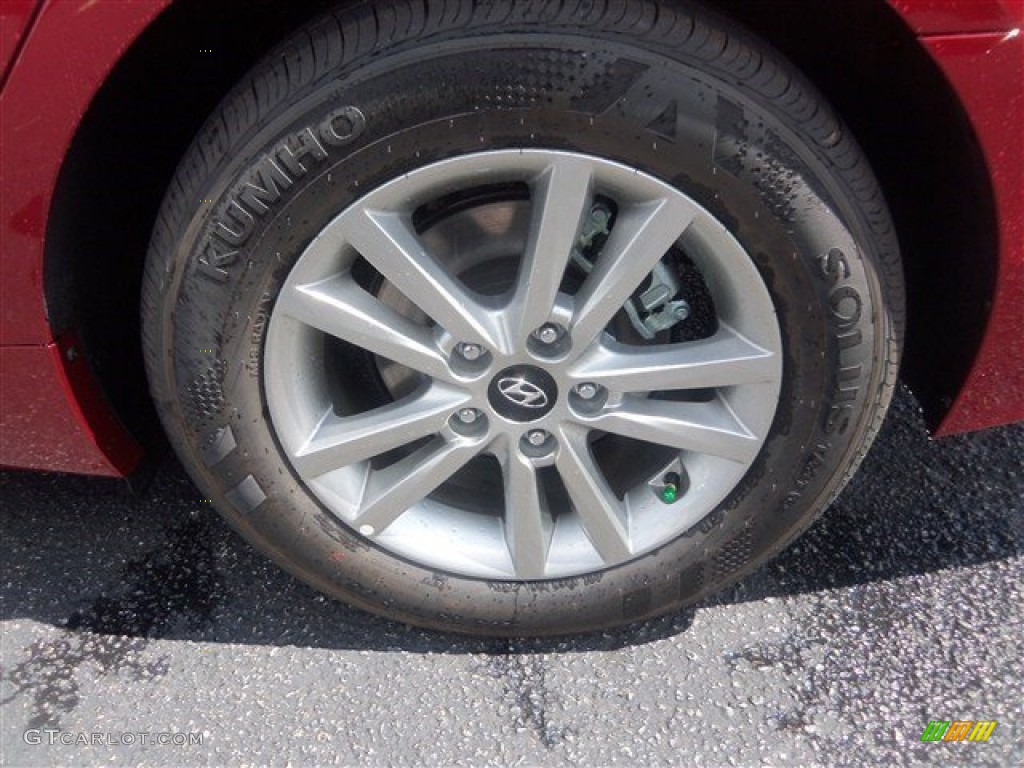 2016 Hyundai Sonata SE Wheel Photo #107316914