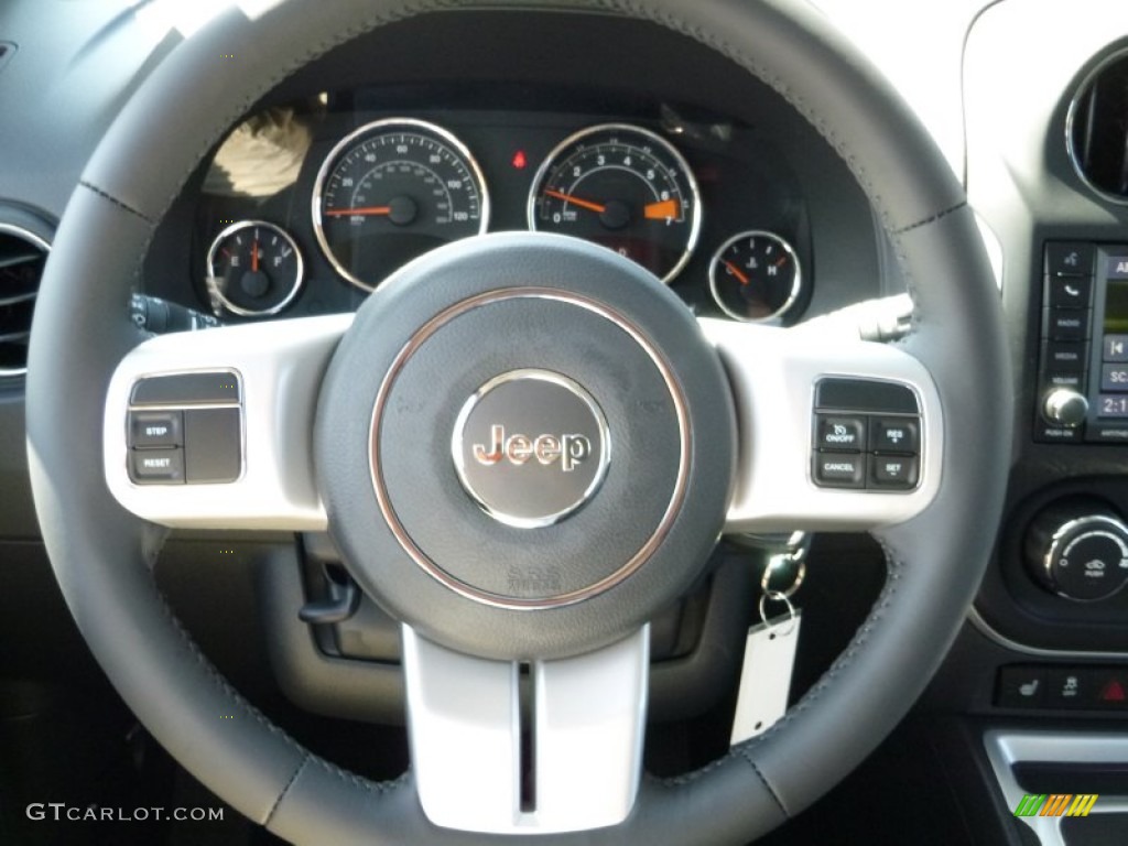 2016 Jeep Compass High Altitude 4x4 Steering Wheel Photos