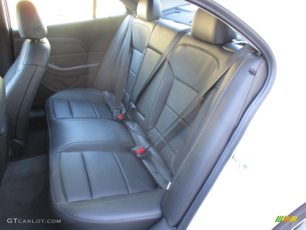 2016 Chevrolet Malibu Limited LTZ Rear Seat Photo #107323580