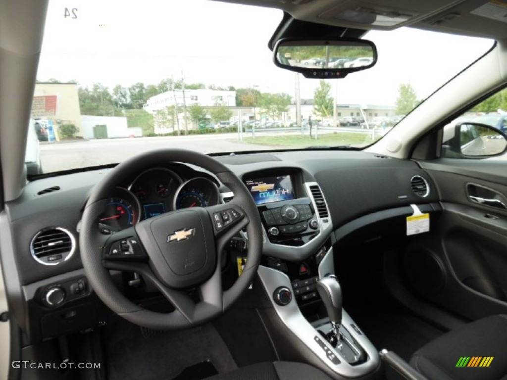 2016 Cruze Limited LT - Champagne Silver Metallic / Jet Black photo #13