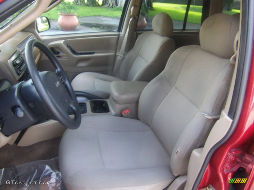 2002 Grand Cherokee Laredo - Inferno Red Tinted Pearlcoat / Sandstone photo #9