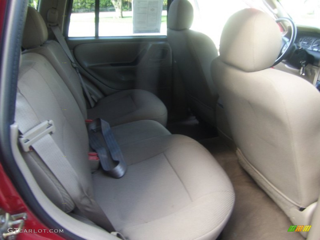 2002 Grand Cherokee Laredo - Inferno Red Tinted Pearlcoat / Sandstone photo #16