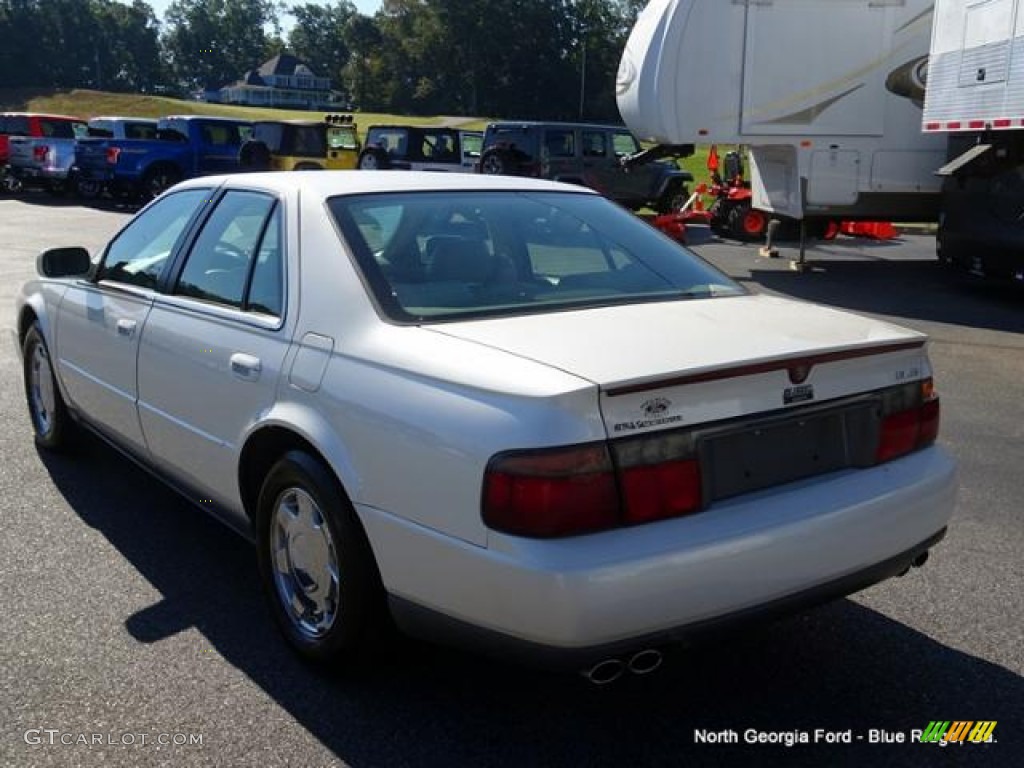 2000 Seville SLS - White Diamond / Neutral Shale photo #3