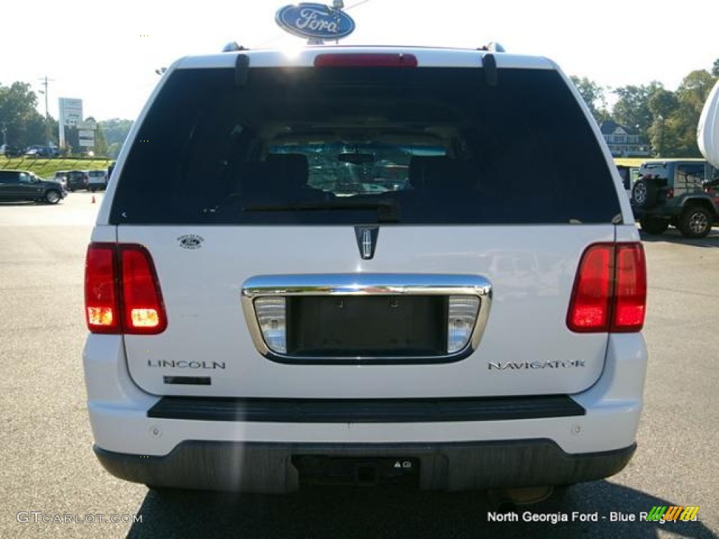 2003 Navigator Luxury - Oxford White / Light Parchment photo #4