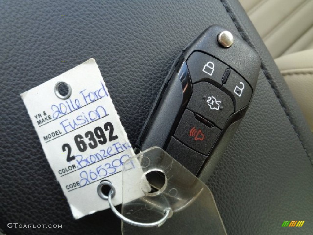 2016 Ford Fusion SE Keys Photo #107333591