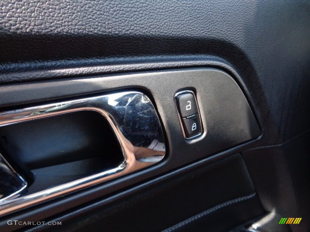 2015 Mustang V6 Coupe - Oxford White / Ebony photo #27