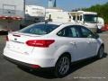 2015 Oxford White Ford Focus SE Sedan  photo #5