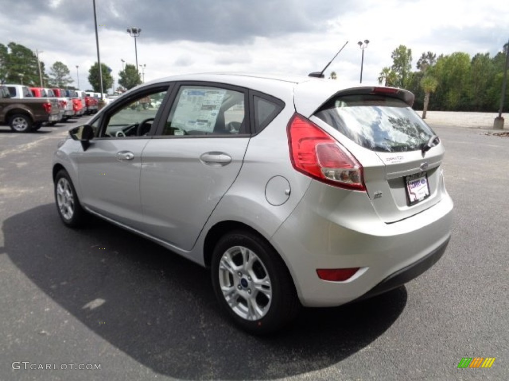 2015 Fiesta SE Hatchback - Ingot Silver Metallic / Charcoal Black photo #7