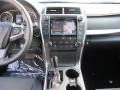 Super White - Camry SE Photo No. 25