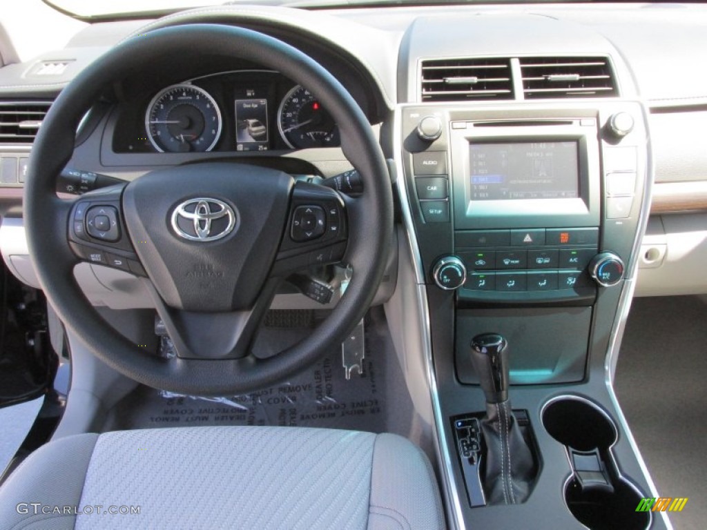 2016 Camry LE - Midnight Black Metallic / Ash photo #24