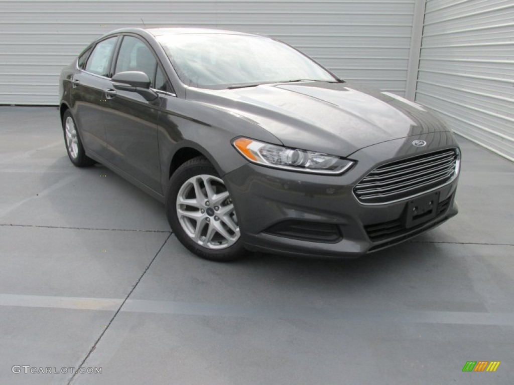 Magnetic Metallic 2016 Ford Fusion SE Exterior Photo #107339465