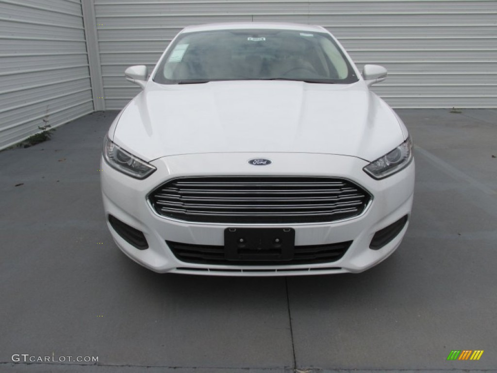 2016 Fusion SE - Oxford White / Dune photo #8