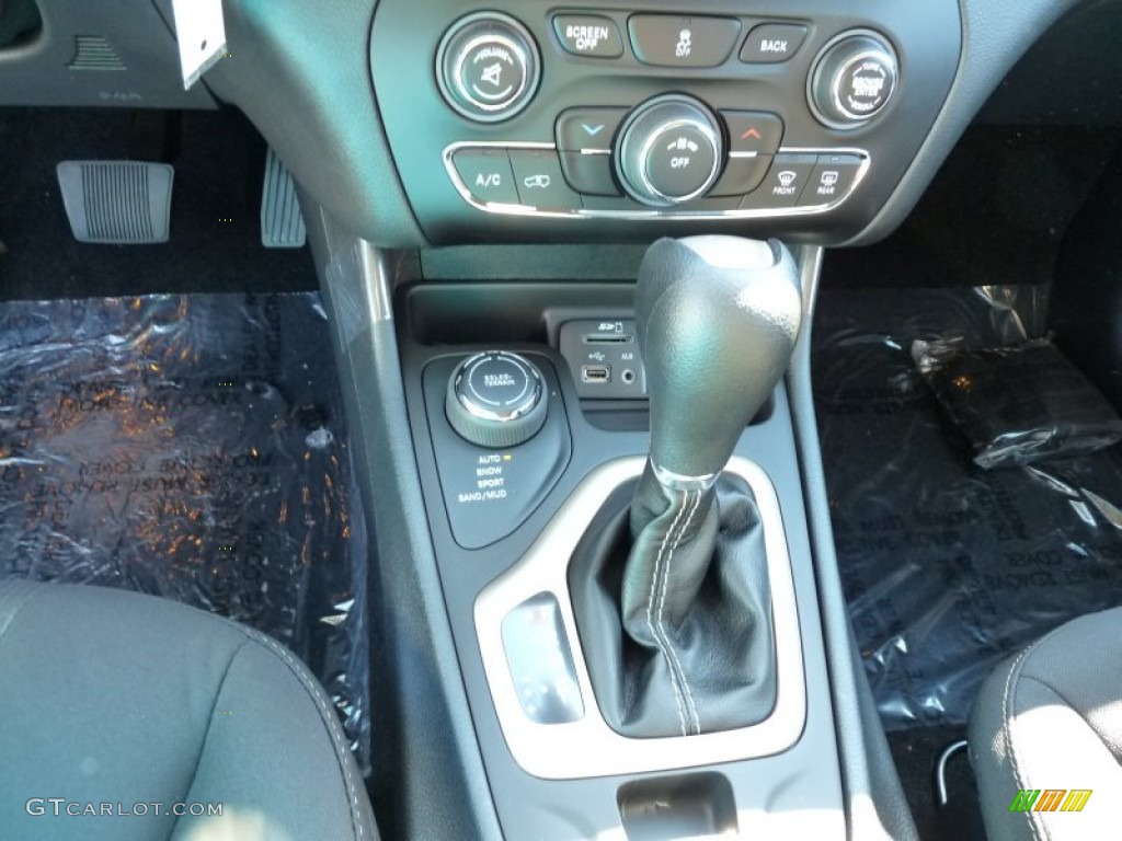 2016 Jeep Cherokee Latitude 4x4 9 Speed Automatic Transmission Photo #107343307