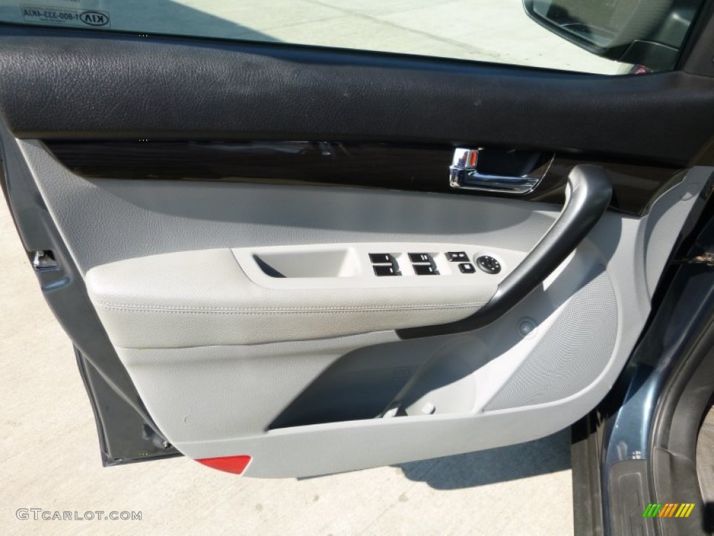 2012 Kia Sorento LX AWD Door Panel Photos