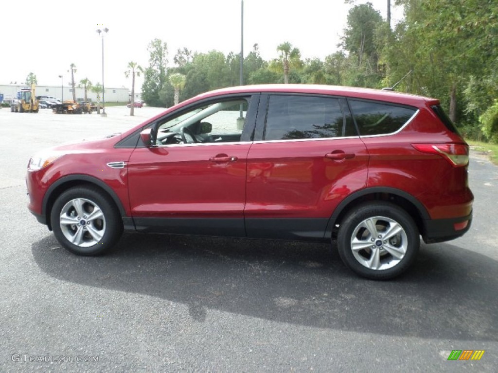 2016 Escape SE - Ruby Red Metallic / Charcoal Black photo #9