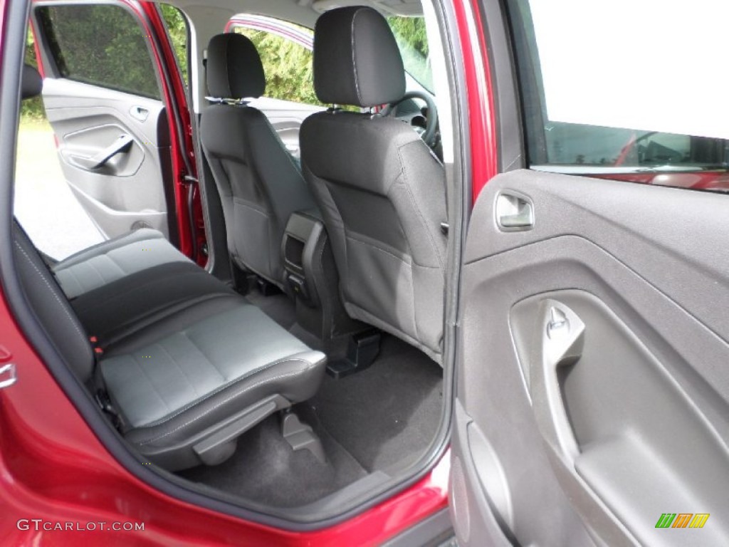 2016 Escape SE - Ruby Red Metallic / Charcoal Black photo #17