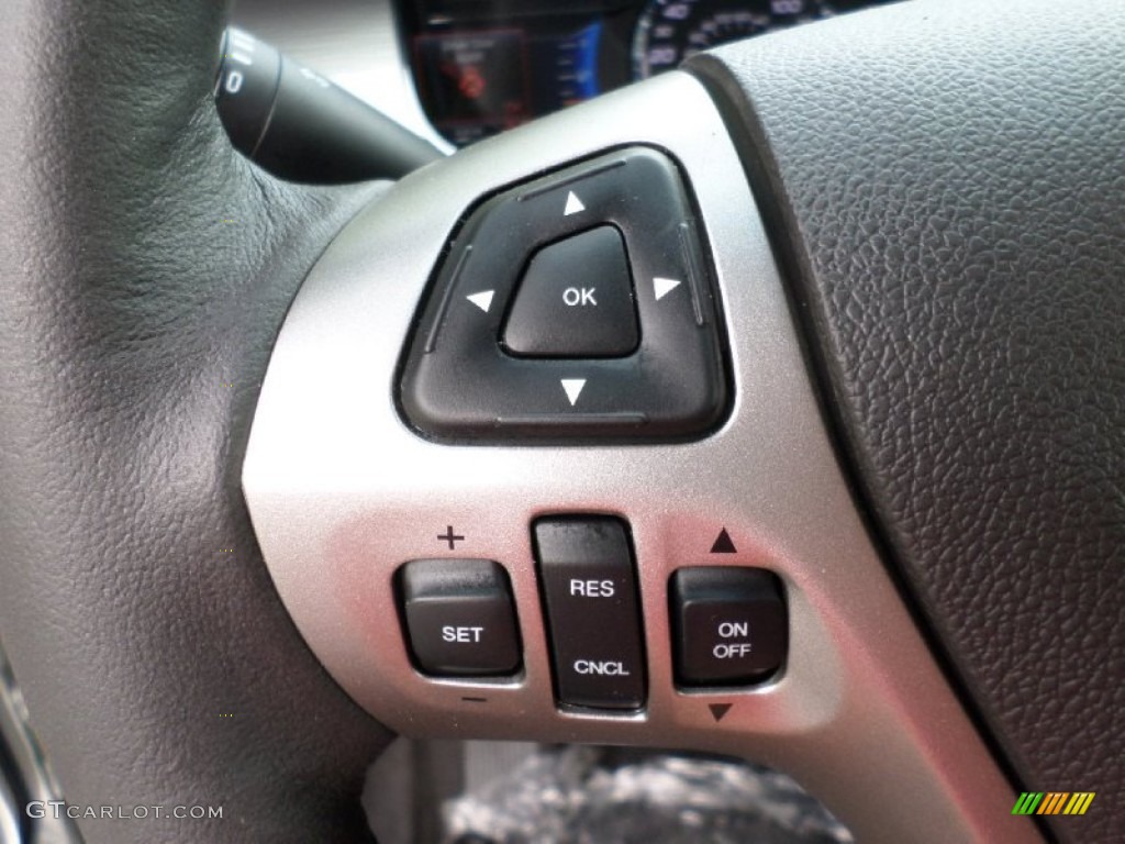 2015 Taurus SEL - Ingot Silver Metallic / Charcoal Black photo #26